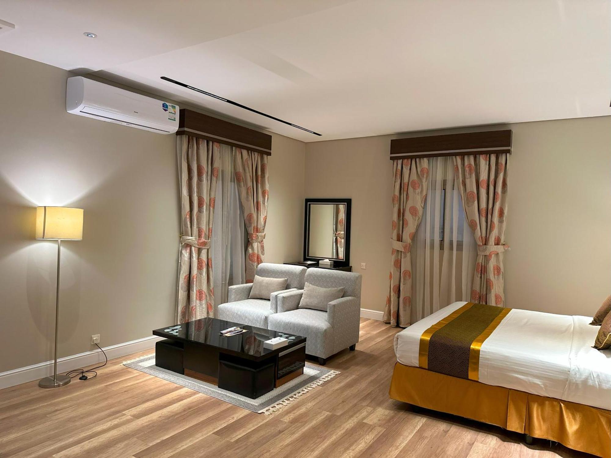 Nelover Hotel Hafar Ḩafar al Bāţin Eksteriør bilde